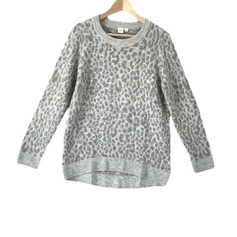 Gray Cheetah Soft Long Sleeve Sweater Size S